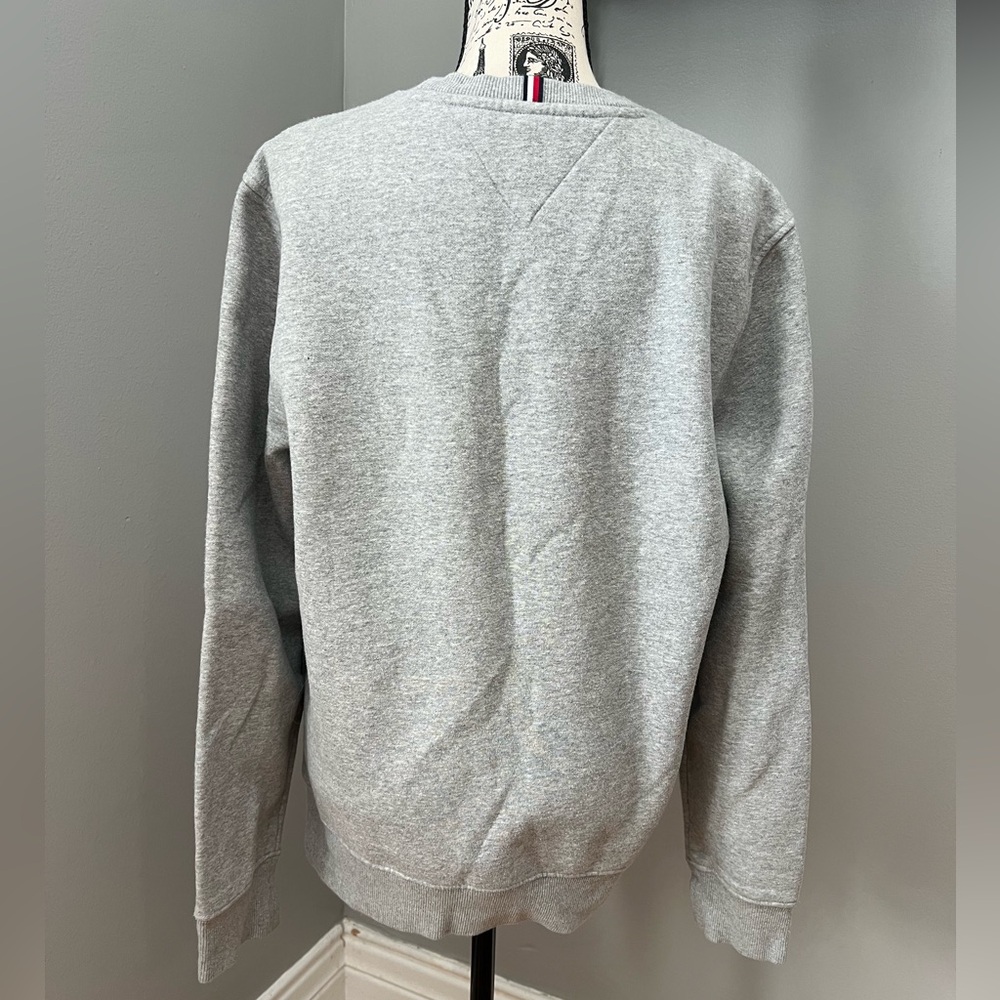 Tommy Hilfiger Women’s Medium Crewneck Sweater Sweatshirt - Picture 5 of 7
